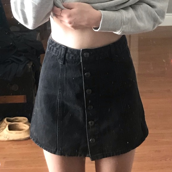 FOREVER 21 BLACK DENIM SKIRT - Picture 2 of 3